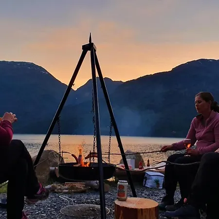 Mikrohyttene I Akrafjorden Jaktstuga Markhus