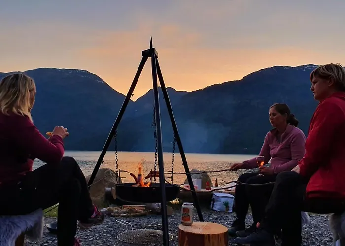 Mikrohyttene I Akrafjorden Lodge Etnesjoen