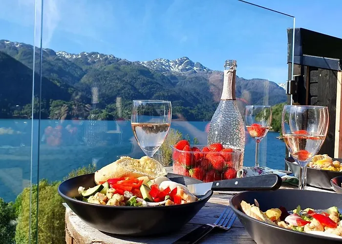 Mikrohyttene I Akrafjorden *